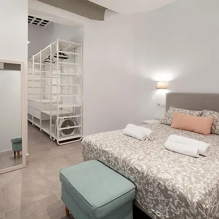 Loft Next To Calle Betis, Best Area Of Seville-Sevillarooms Buitenkant foto
